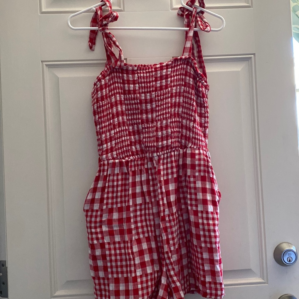 Old Navy Red and White Gingham Tie Romper Size Medium